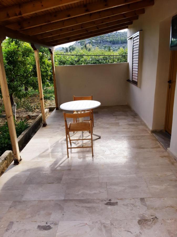 Agis Apartment#4 นาฟปลิโอ ภายนอก รูปภาพ